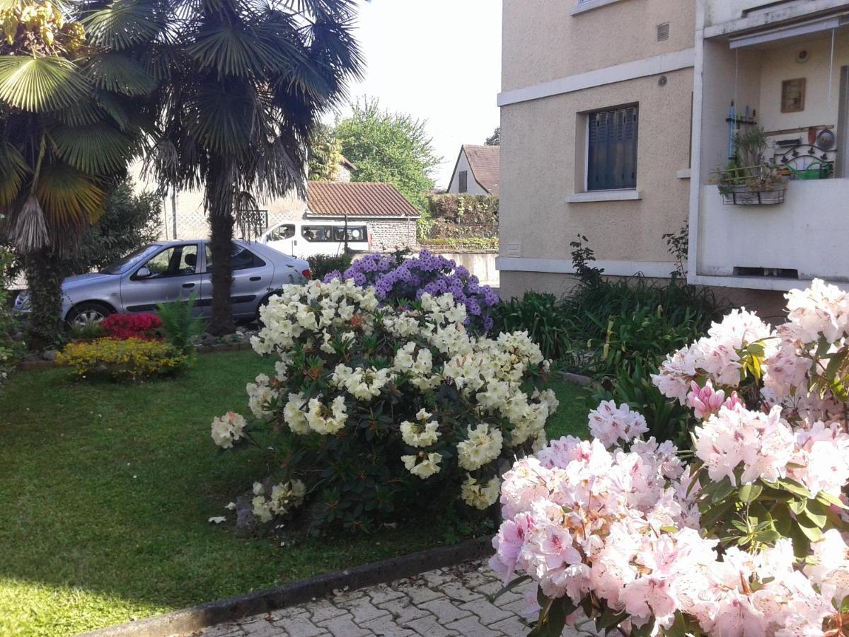 Les Floralies Bis Apartment Pau Bagian luar foto